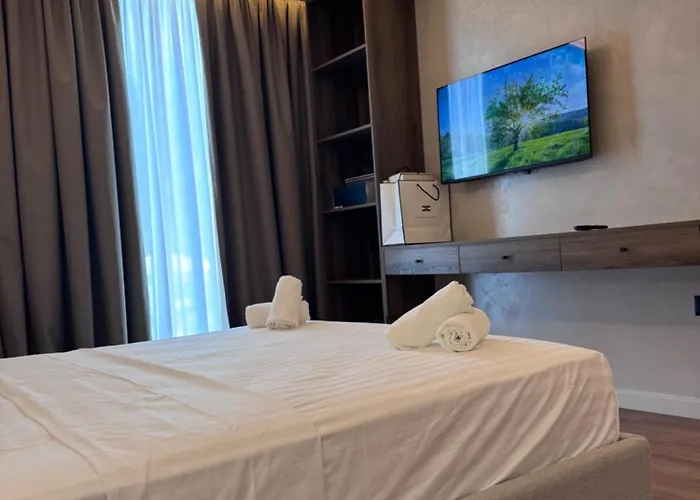 Olea Glass מלון 4*